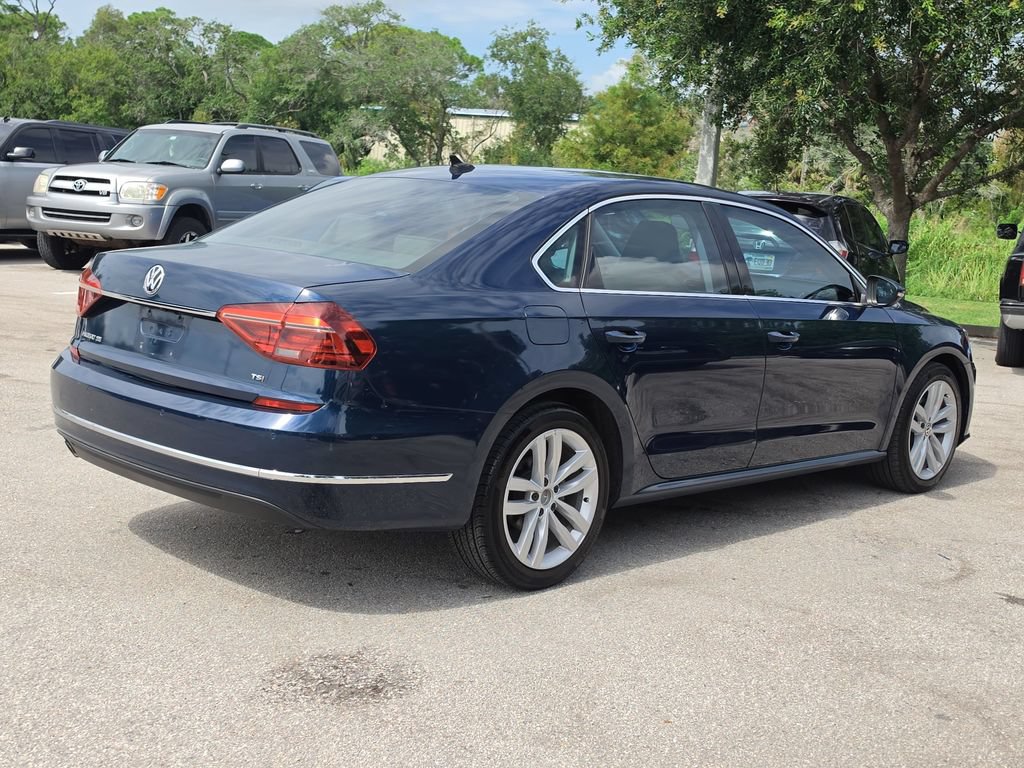 Used 2018 Volkswagen Passat 2.0T SE FWD image 6