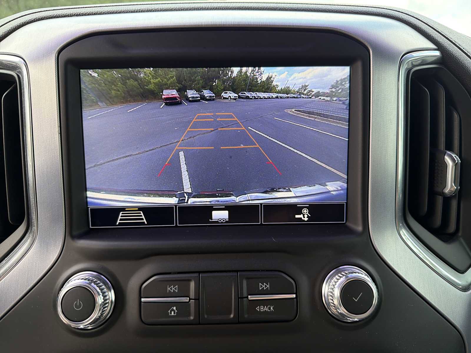 Used 2020 GMC Sierra 1500 SLT w/ SLT Premium Plus Package image 3