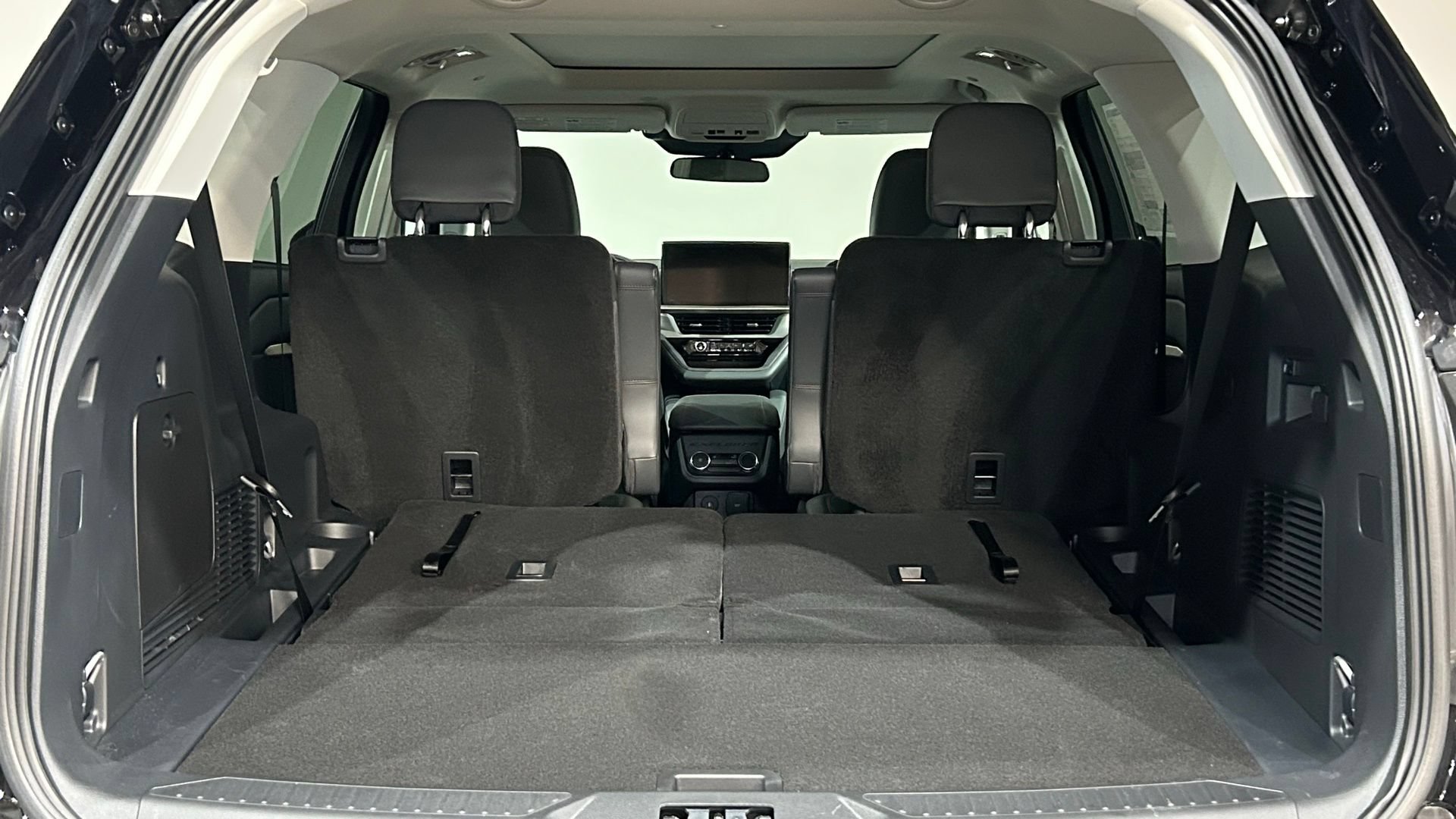 New 2026 Ford Explorer Active w/ Active Comfort Package AWD/4WD image 43
