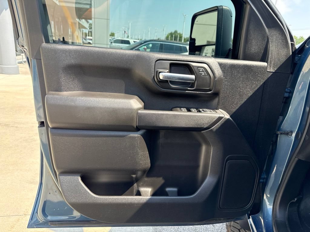 Used 2025 Chevrolet Silverado 2500 Custom w/ Custom Value Package AWD/4WD image 25