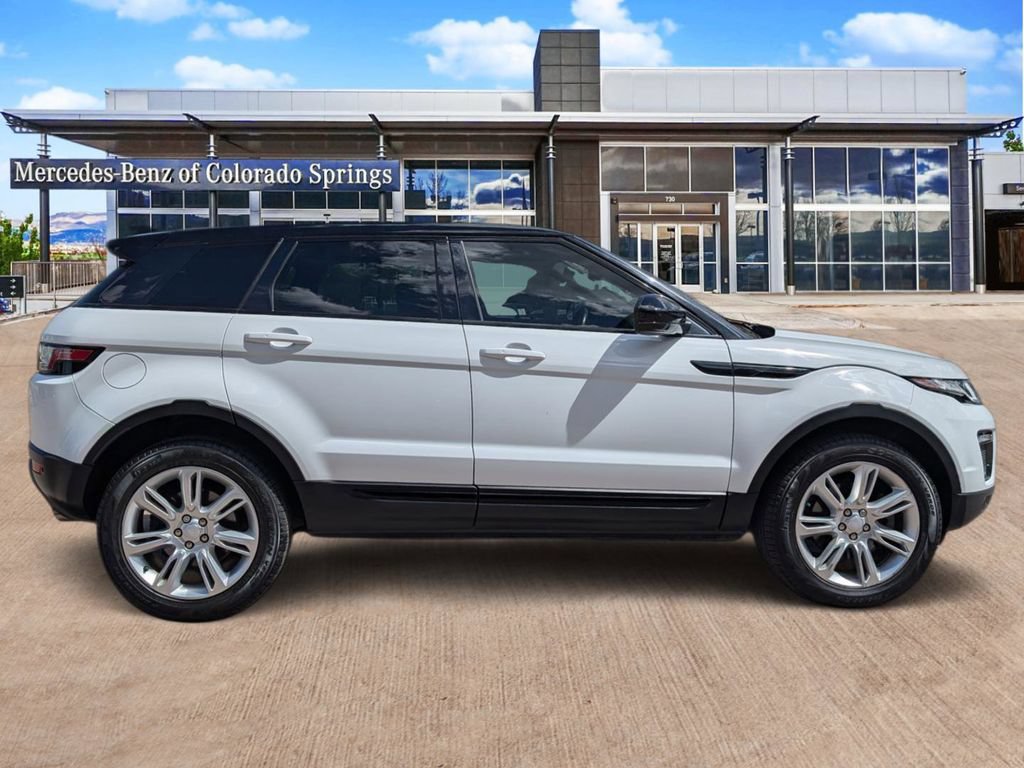 Used 2018 Land Rover Range Rover Evoque SE AWD/4WD image 4