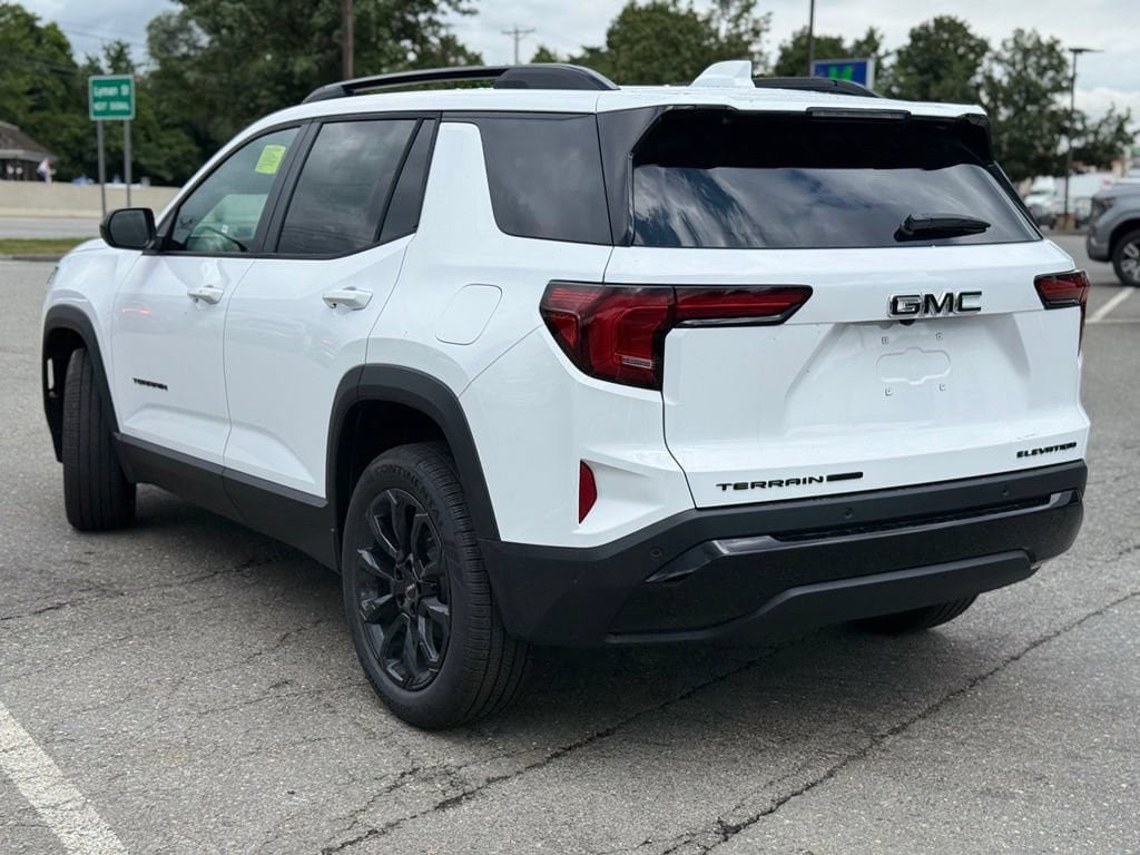 New 2027 GMC Terrain Elevation w/ Elevation Premium Package AWD/4WD image 4