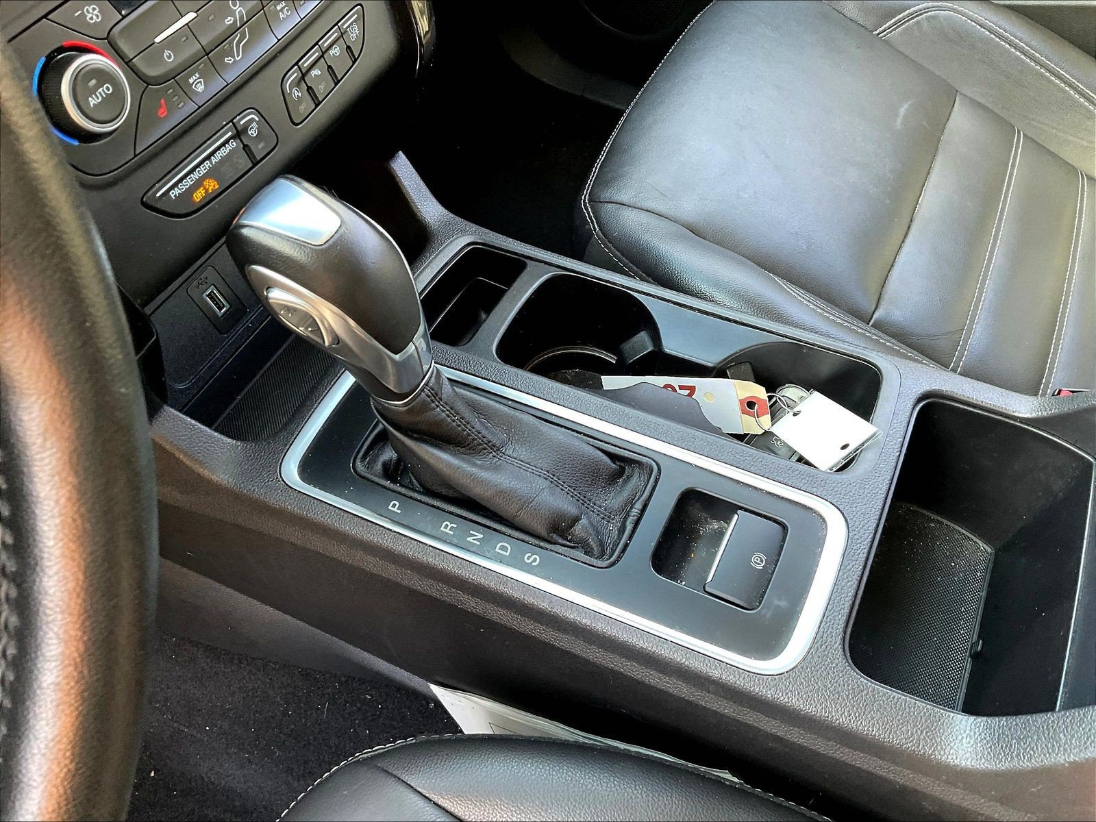 Used 2019 Ford Escape Titanium AWD/4WD image 19