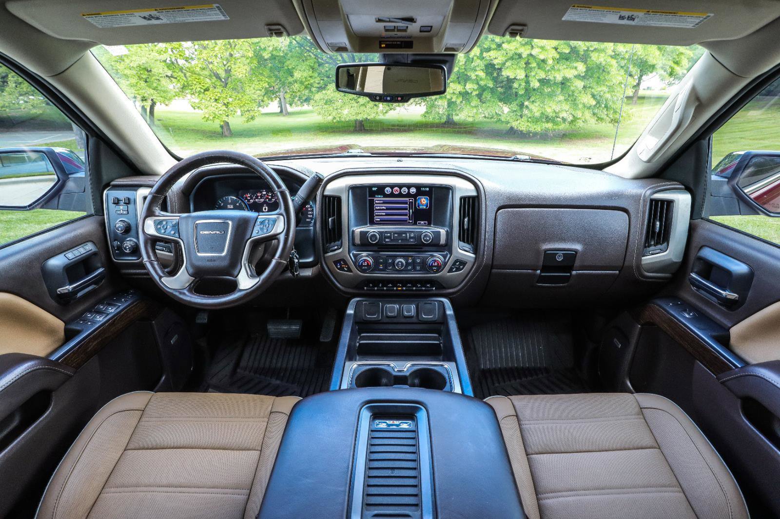 Used 2017 GMC Sierra 1500 Denali w/ Denali Ultimate Package AWD/4WD image 2