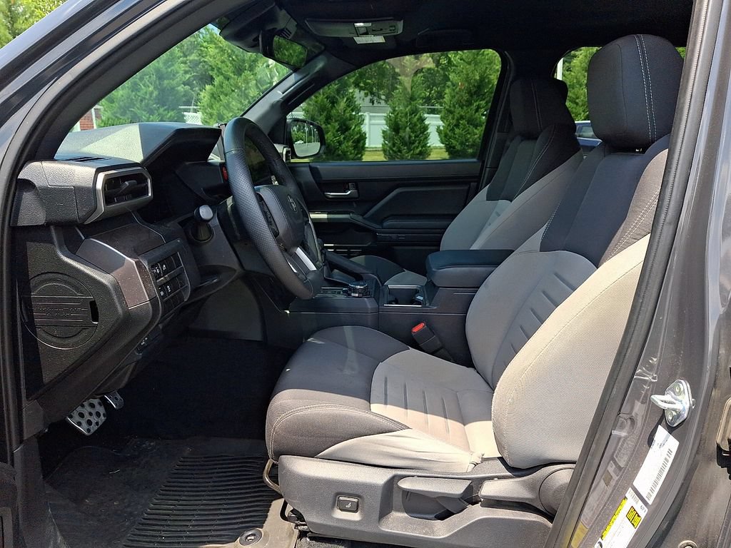 Certified 2025 Toyota Tacoma TRD Sport AWD/4WD image 13