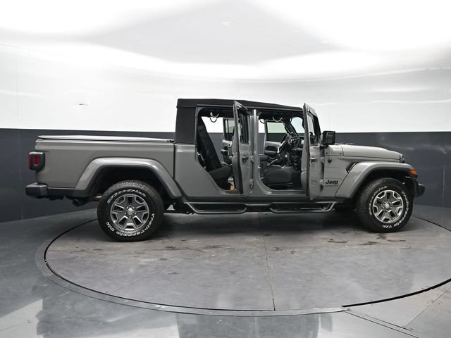 Used 2021 Jeep Gladiator Sport AWD/4WD image 32
