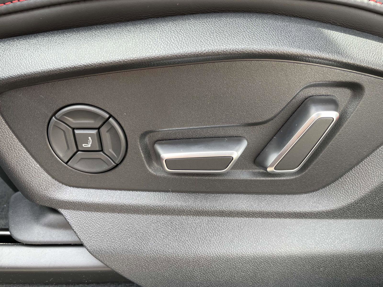 New 2025 Audi SQ7 Prestige image 21