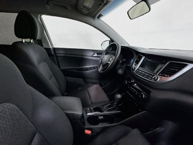 Used 2017 Hyundai Tucson SE w/ SE Popular Package 02 FWD image 25
