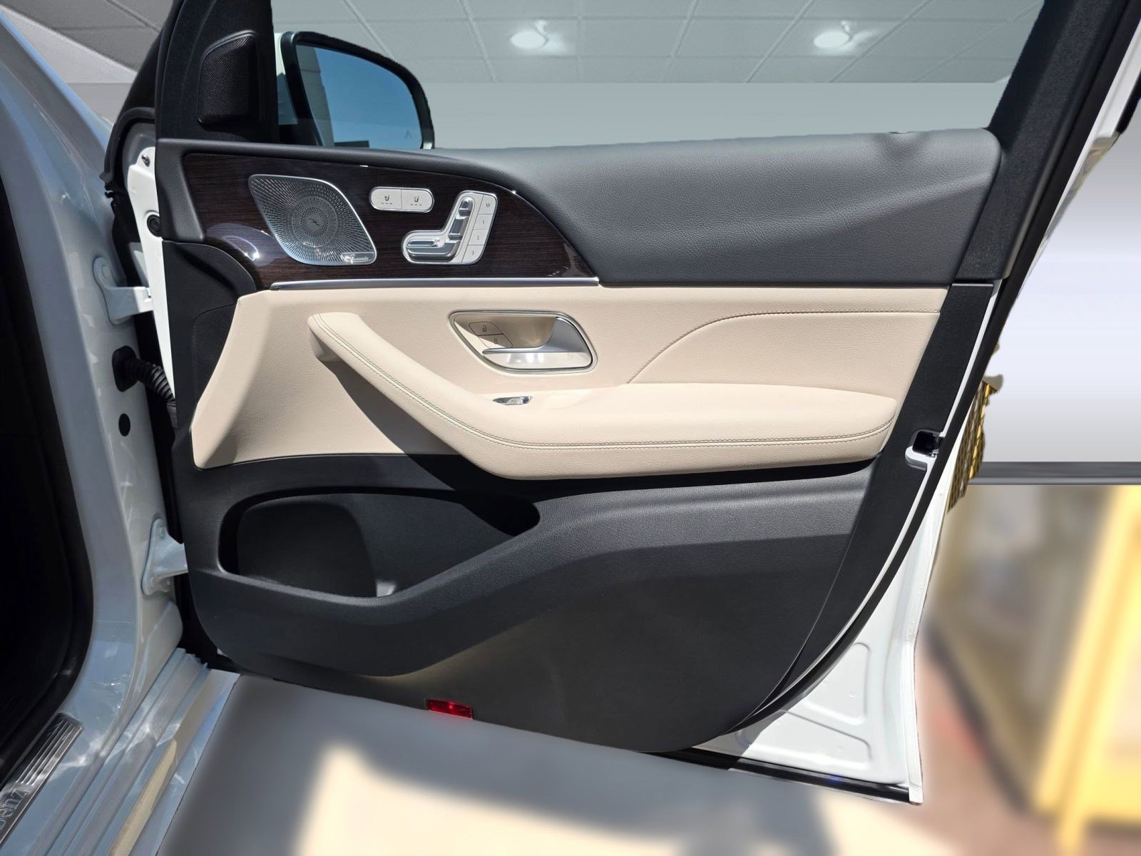 New 2026 Mercedes-Benz GLS 450 4MATIC image 19