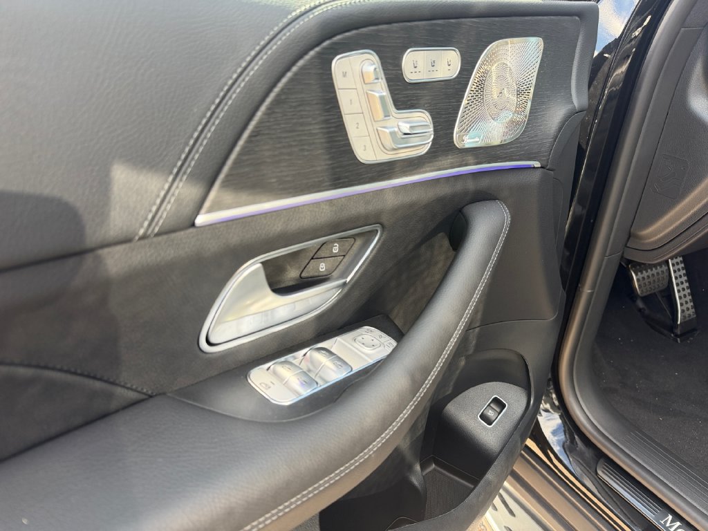 New 2027 Mercedes-Benz GLS 450 4MATIC image 16
