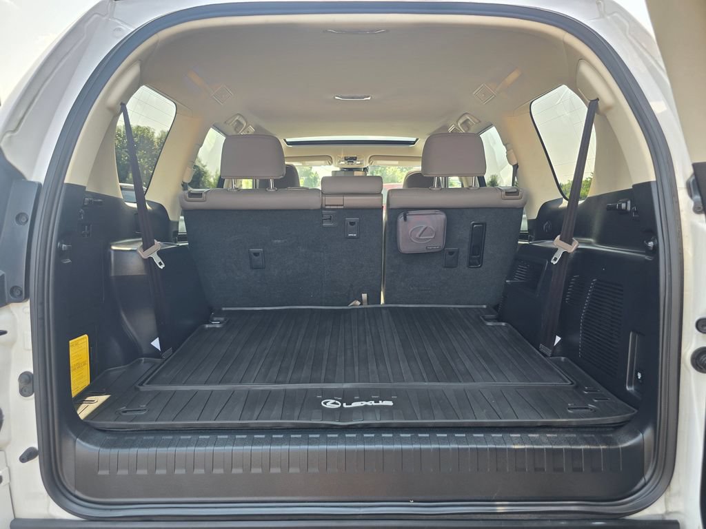 Used 2023 Lexus GX 460 Premium w/ Premium Package AWD/4WD image 13