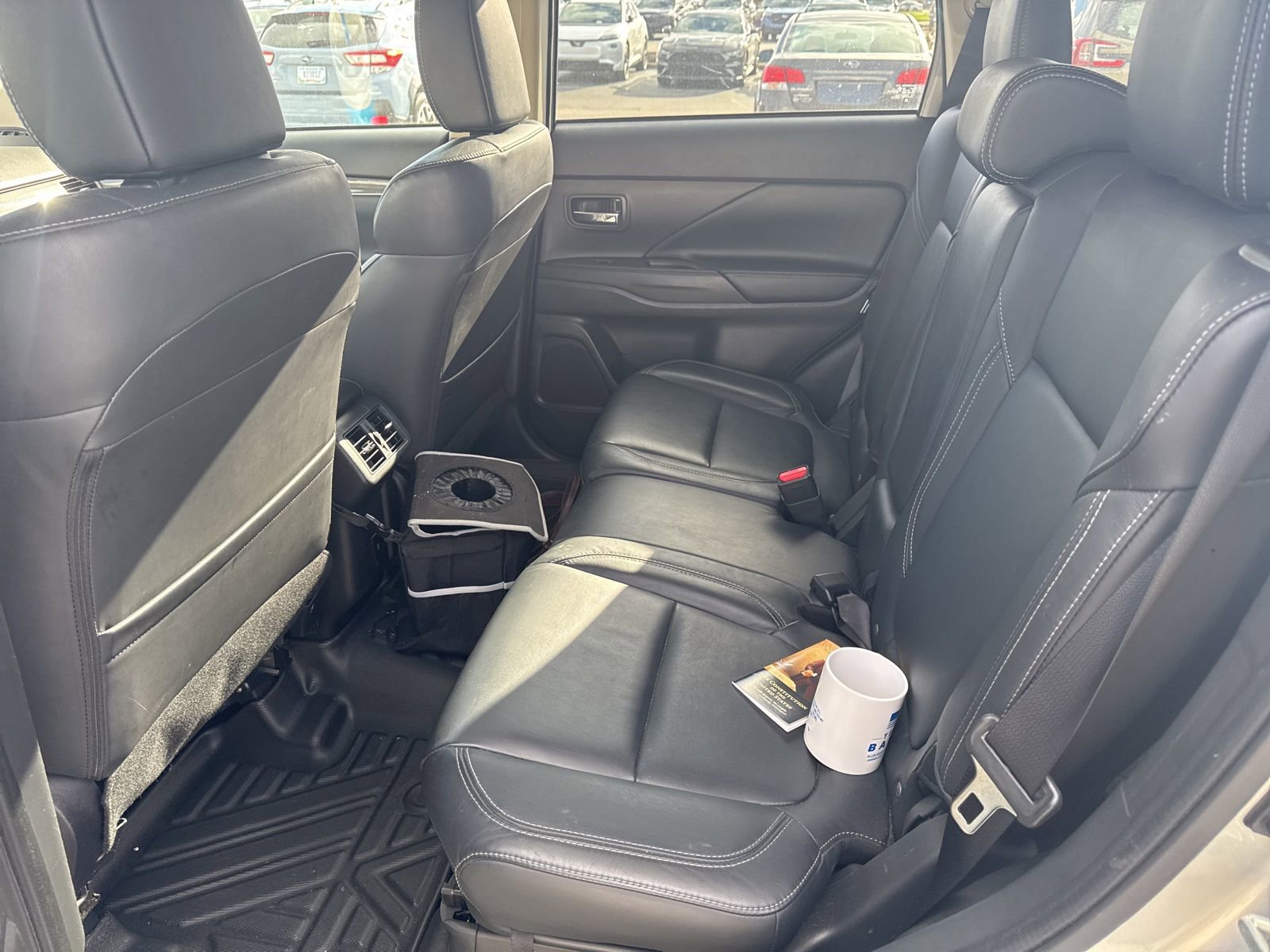 Used 2020 Mitsubishi Outlander AWD image 16