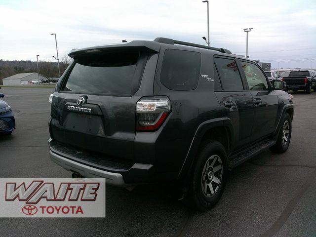 Used 2021 Toyota 4Runner TRD Off-Road Premium AWD/4WD image 2