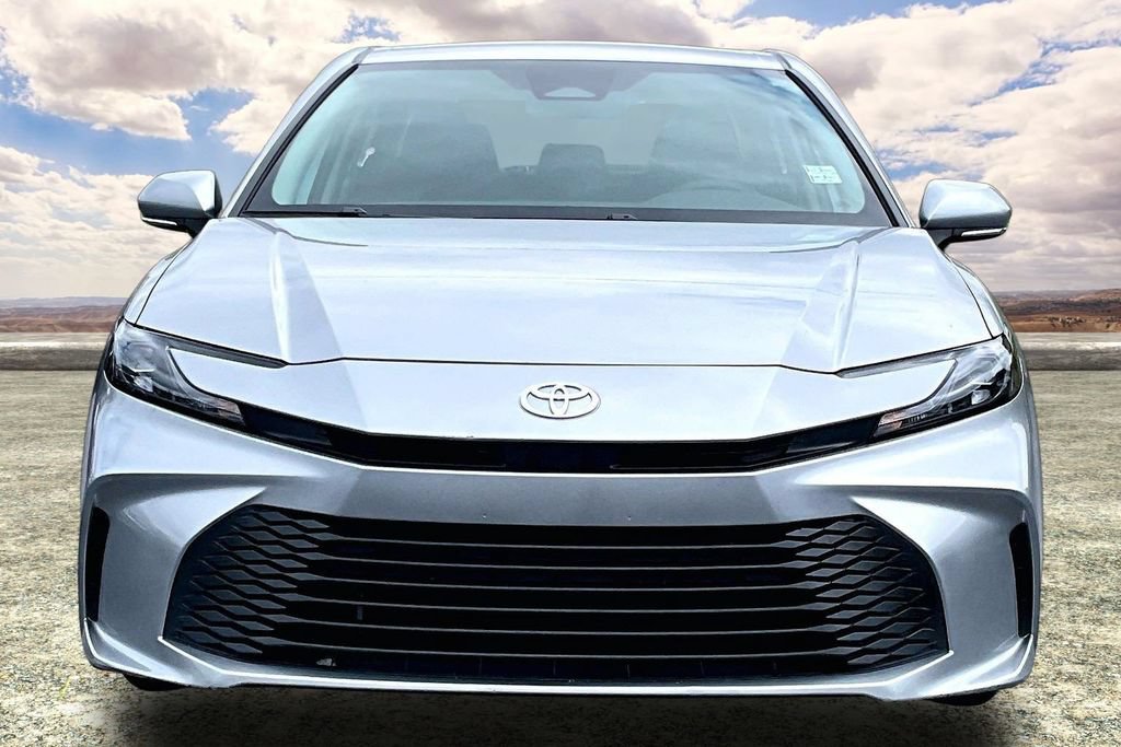 Used 2025 Toyota Camry LE FWD image 2