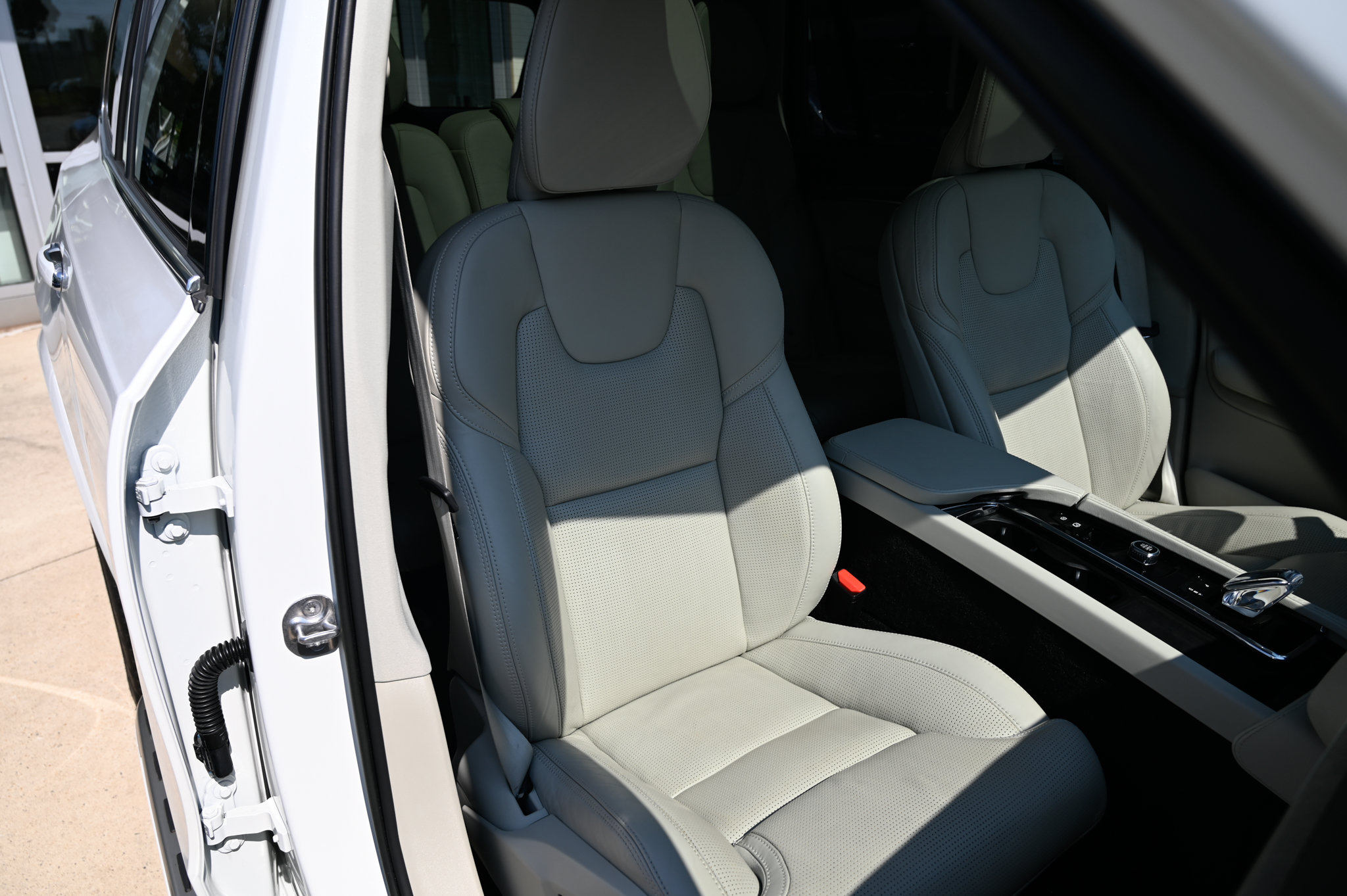 Used 2022 Volvo XC90 T8 Inscription w/ Advanced Package AWD/4WD image 61