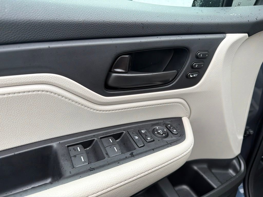Certified 2026 Honda Odyssey EX-L image 28