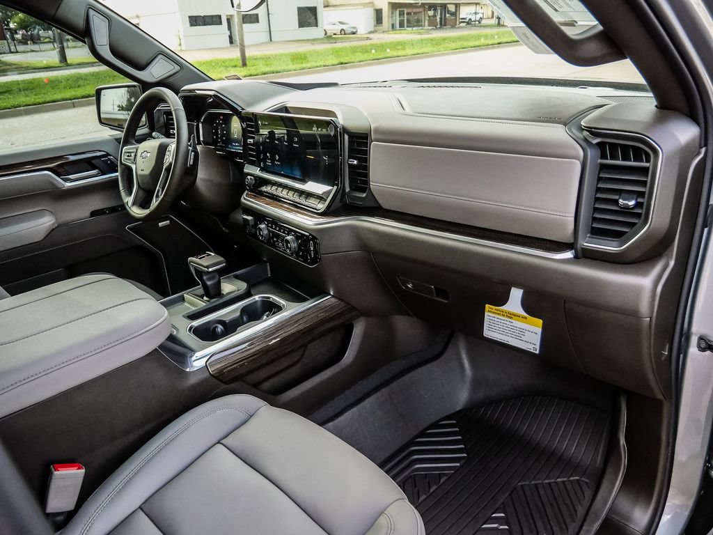 New 2026 Chevrolet Silverado 1500 RST w/ RST All Star Premium Package AWD/4WD image 16