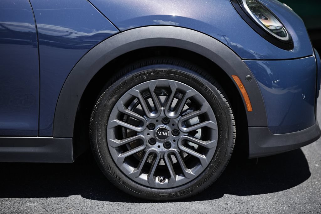 Used 2025 MINI Cooper S FWD image 5