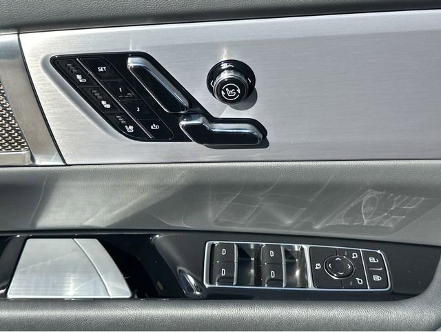 New 2026 Cadillac Vistiq Luxury image 35