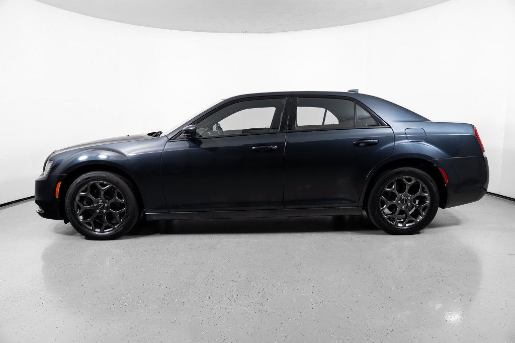 Used 2015 Chrysler 300 S AWD/4WD image 13