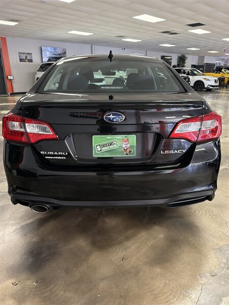 Used 2019 Subaru Legacy 2.5i Premium AWD/4WD image 5