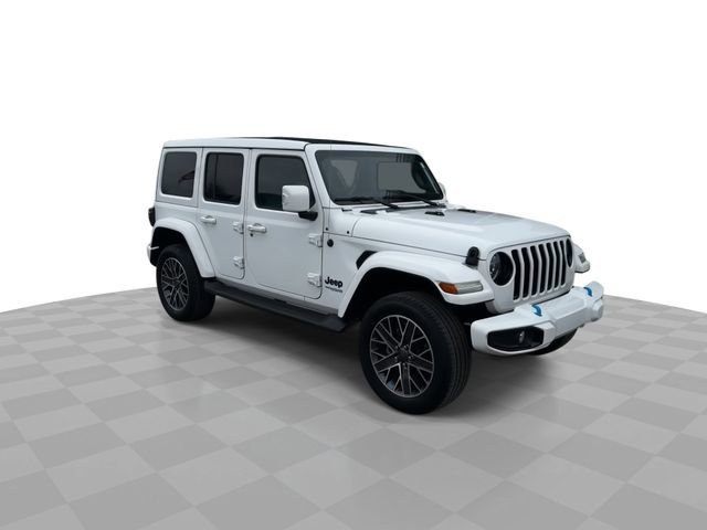 Used 2022 Jeep Wrangler Unlimited Sahara image 2