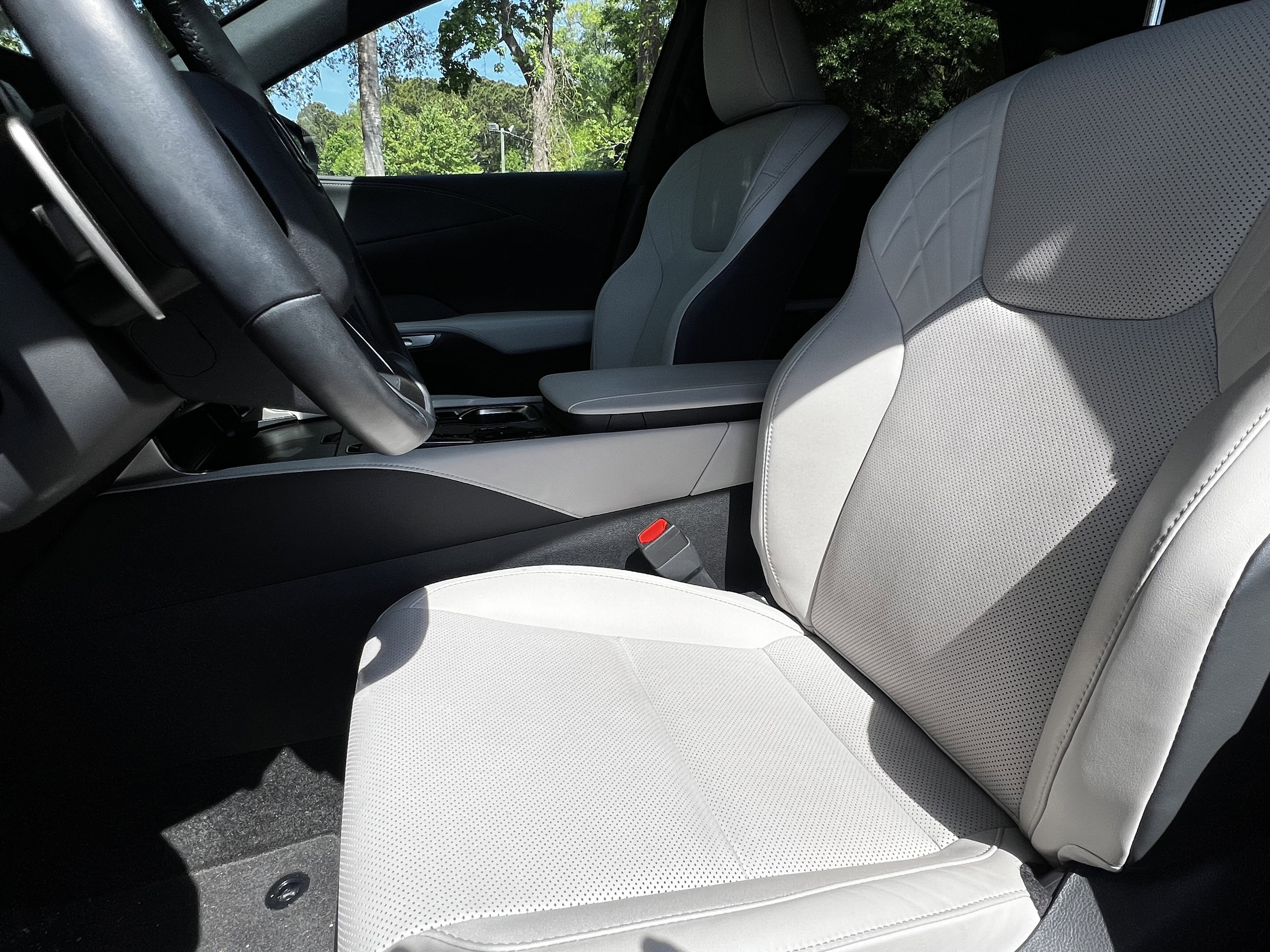 Certified 2024 Lexus RX 350 Premium w/ Cold Area Package FWD image 16