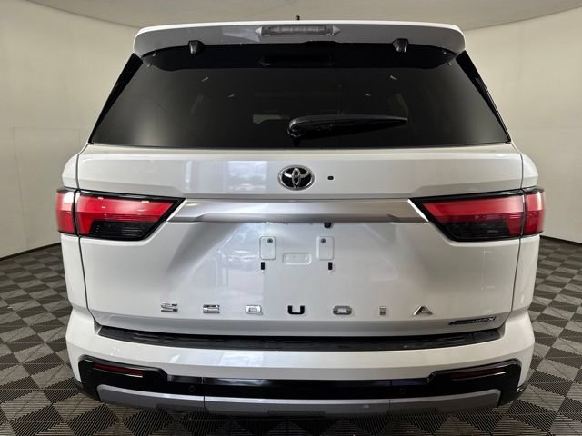 Used 2026 Toyota Sequoia Capstone AWD/4WD image 24