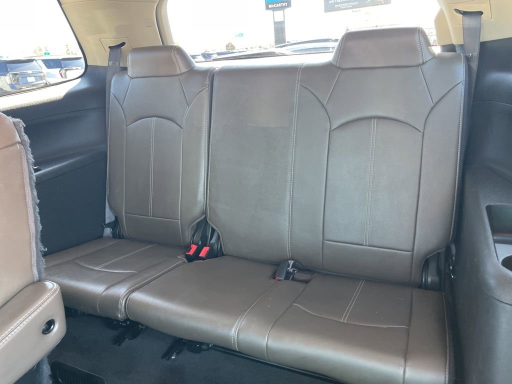 Used 2015 GMC Acadia SLT image 13