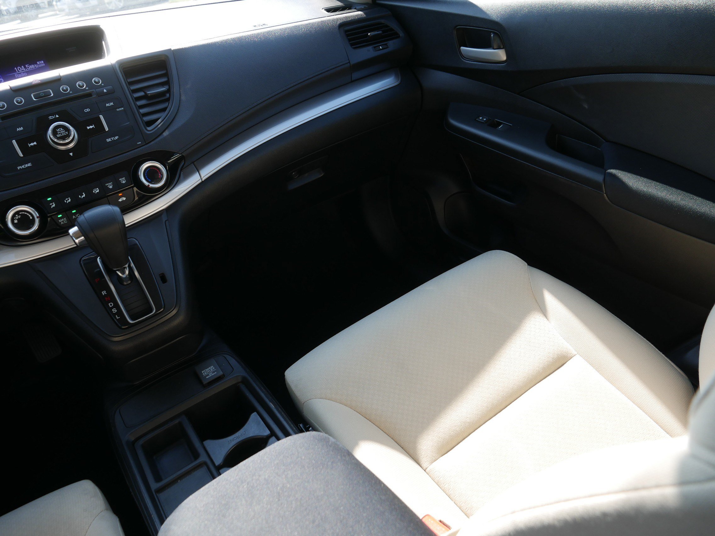 Used 2015 Honda CR-V LX image 11