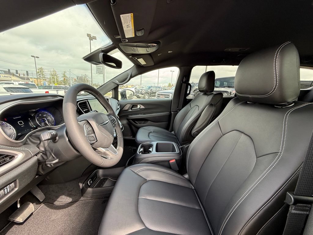New 2026 Chrysler Pacifica Select FWD image 12