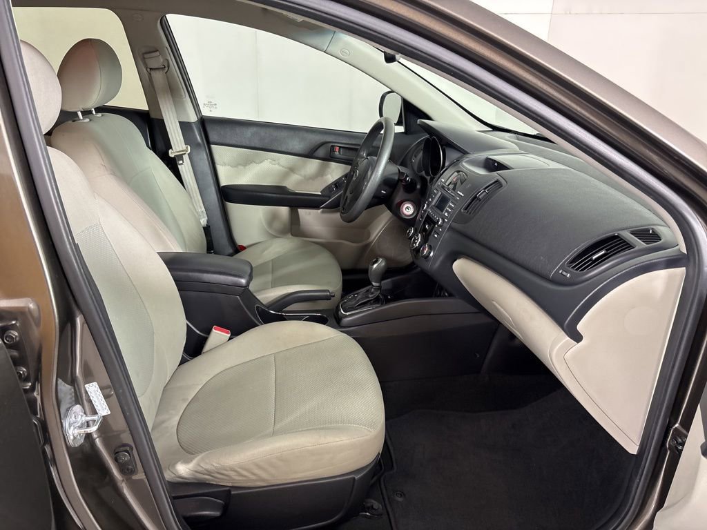Used 2012 Kia Forte EX image 13
