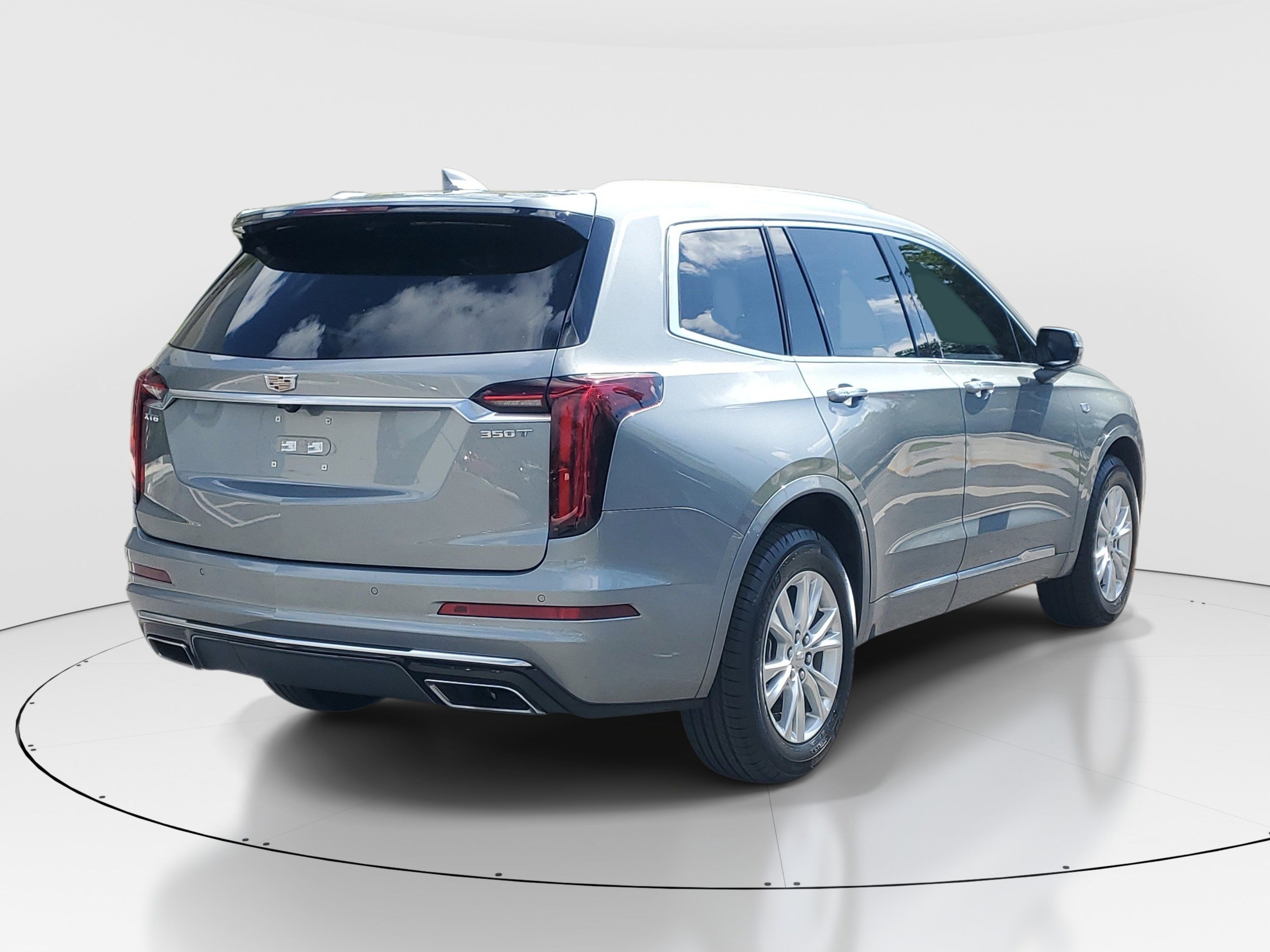 Used 2023 Cadillac XT6 Luxury FWD image 7