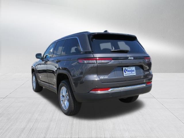 New 2026 Jeep Grand Cherokee Laredo RWD image 6