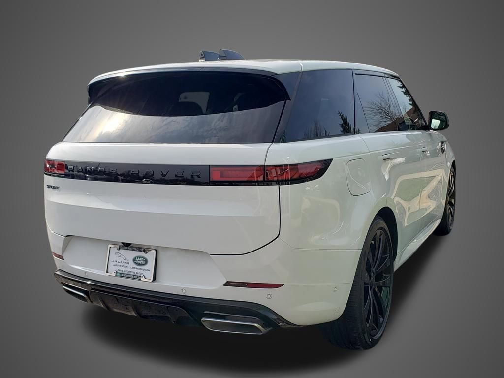 New 2026 Land Rover Range Rover Sport Dynamic SE image 5