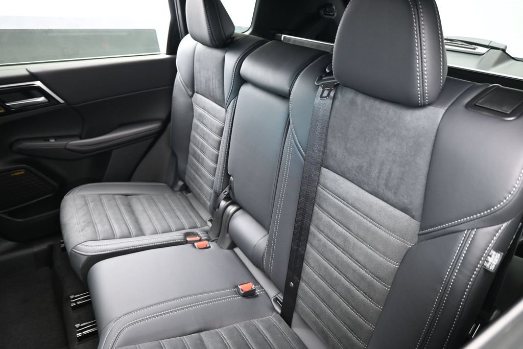 New 2026 Mitsubishi Outlander SE FWD image 41