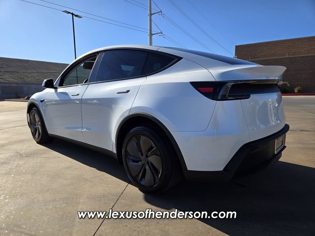 Used 2026 Tesla Model Y 2WD image 4