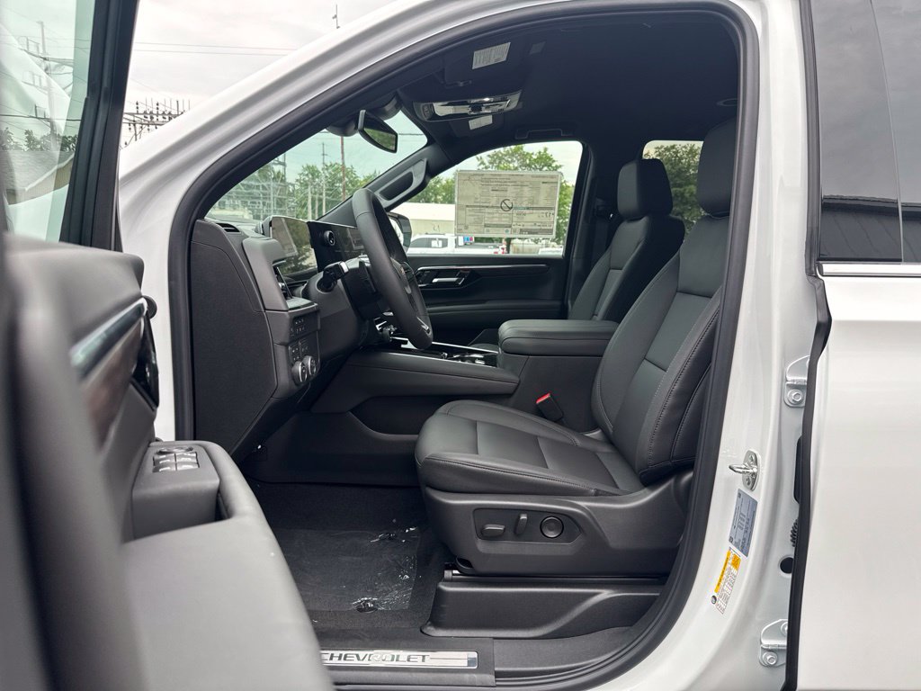 New 2026 Chevrolet Tahoe LT w/ Comfort Package AWD/4WD image 13
