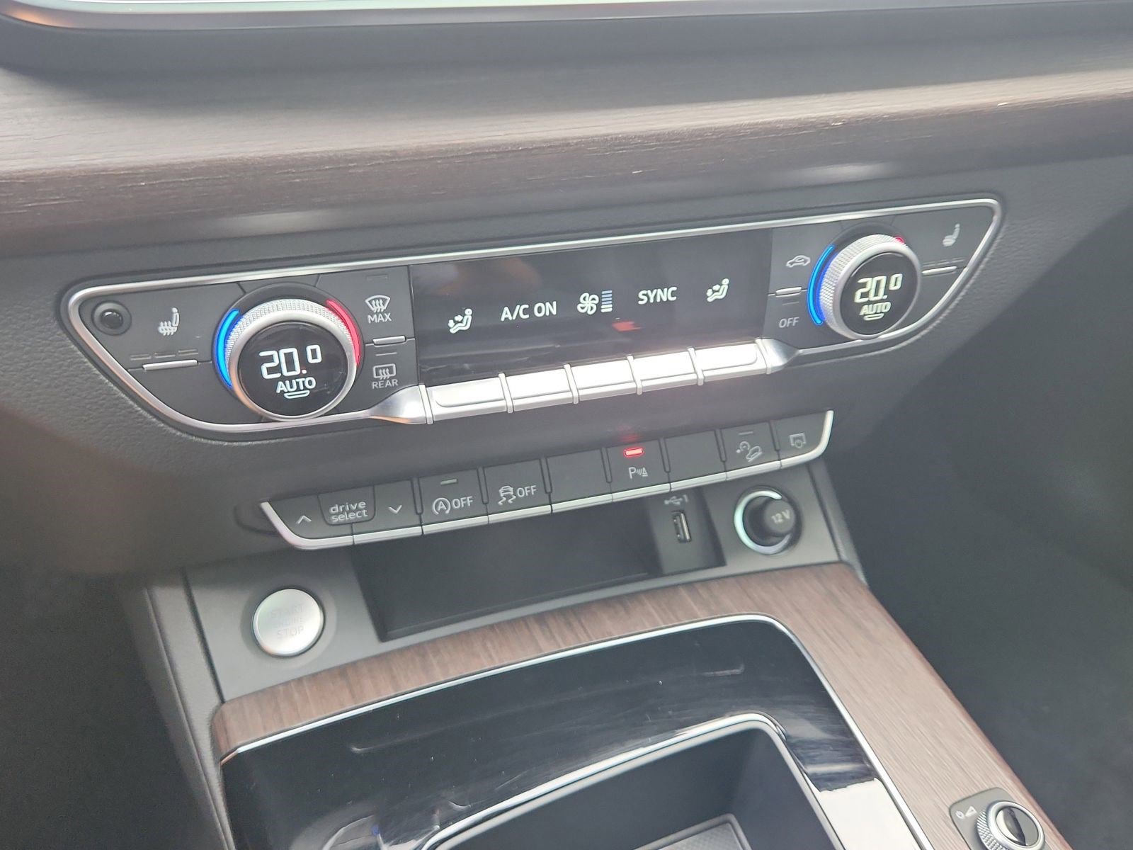 Certified 2023 Audi Q5 2.0T Premium w/ Convenience Package image 28