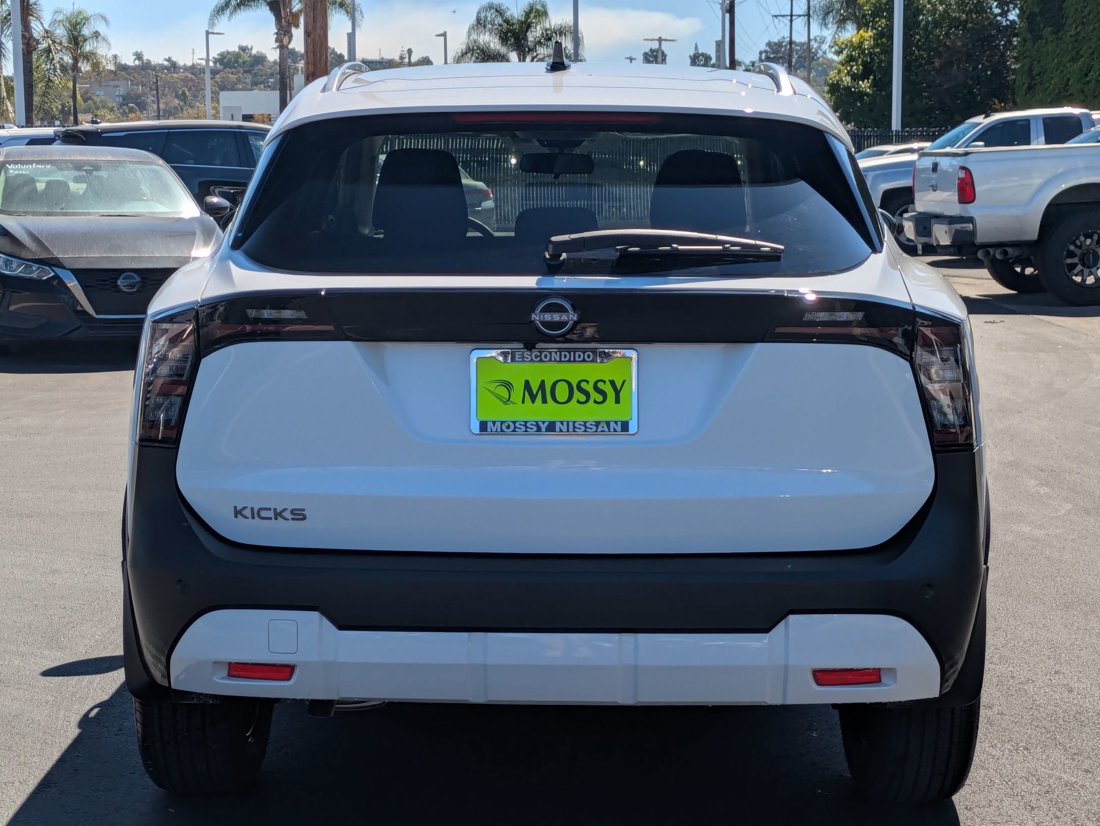 New 2026 Nissan Kicks SV image 6