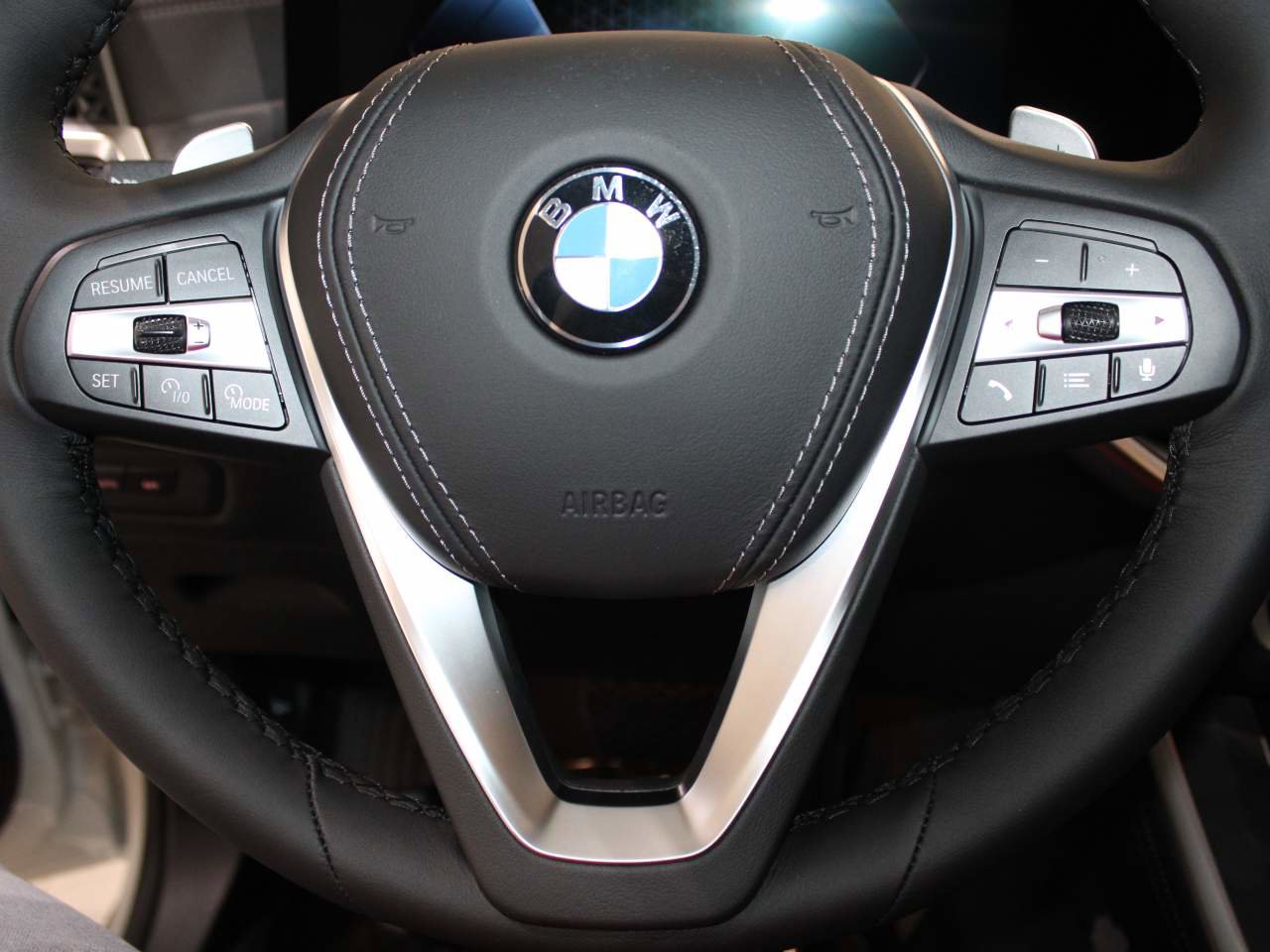 Certified 2026 BMW X5 sDrive40i w/ Executive Package RWD image 21