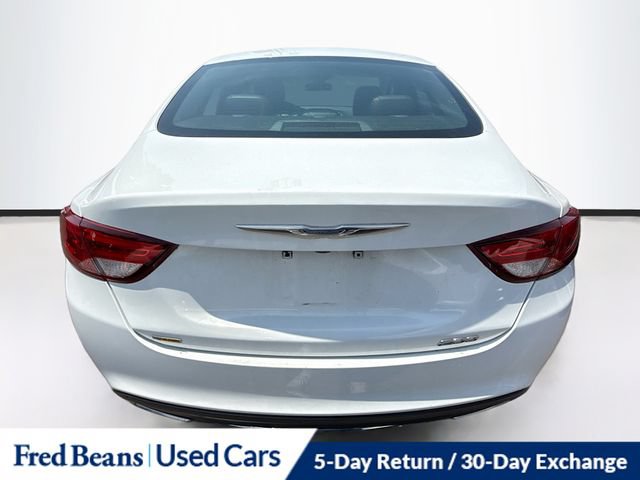 Used 2016 Chrysler 200 Limited FWD image 8