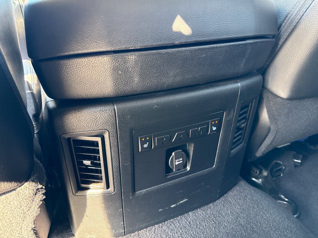 Used 2015 RAM 3500 Laramie AWD/4WD image 12