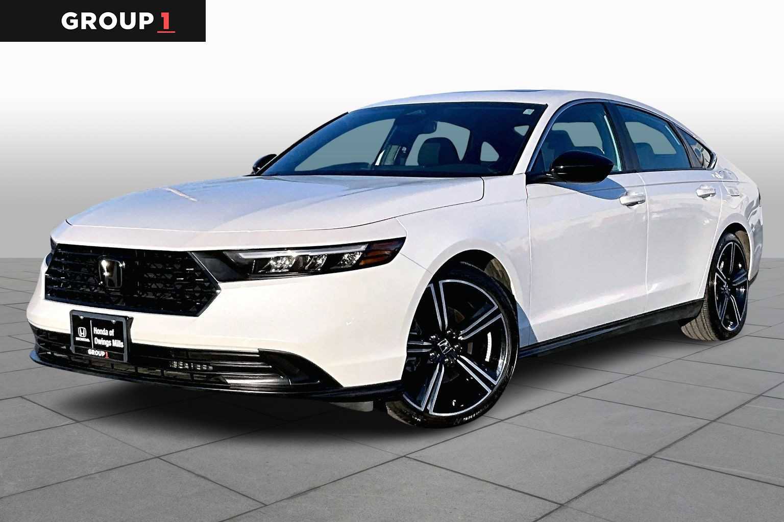 Used 2025 Honda Accord Sport image 1