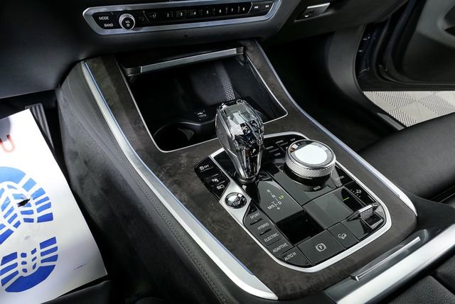 Used 2022 BMW X5 xDrive45e w/ Executive Package AWD/4WD image 18