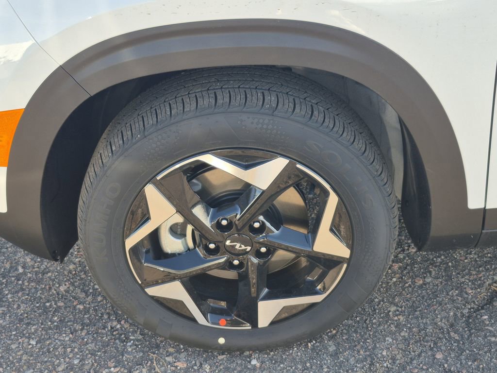 New 2026 Kia Seltos S image 17