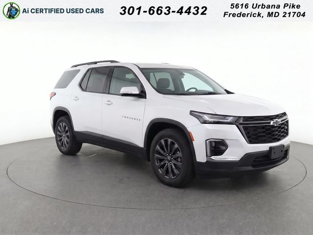 Used 2023 Chevrolet Traverse RS