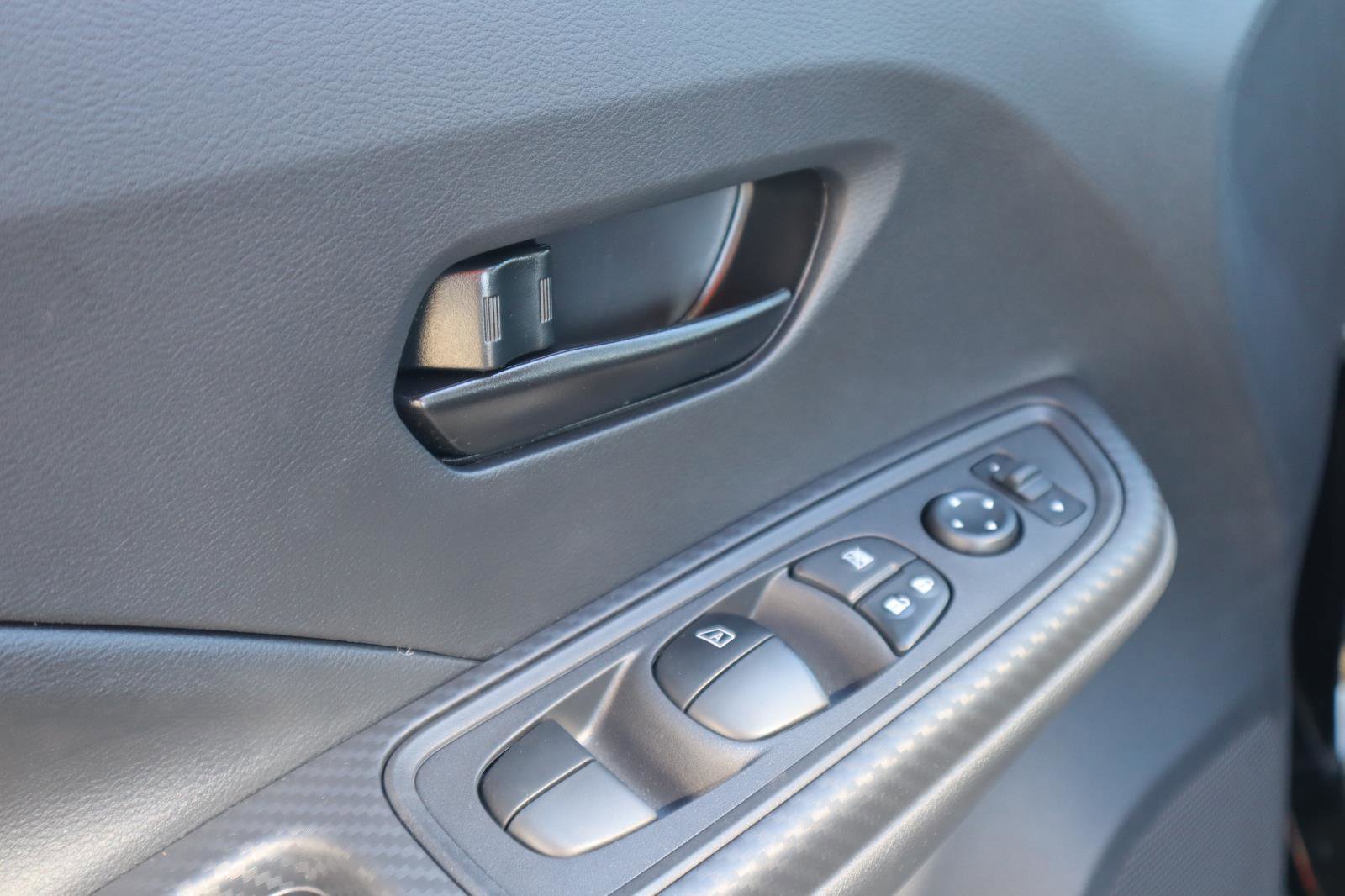 Used 2025 Nissan Versa S w/ Trunk Package image 12