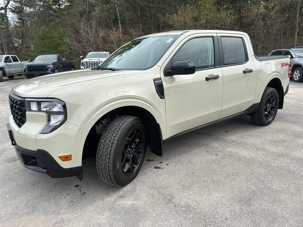 Used 2025 Ford Maverick XLT w/ XLT Luxury Package AWD/4WD image 1