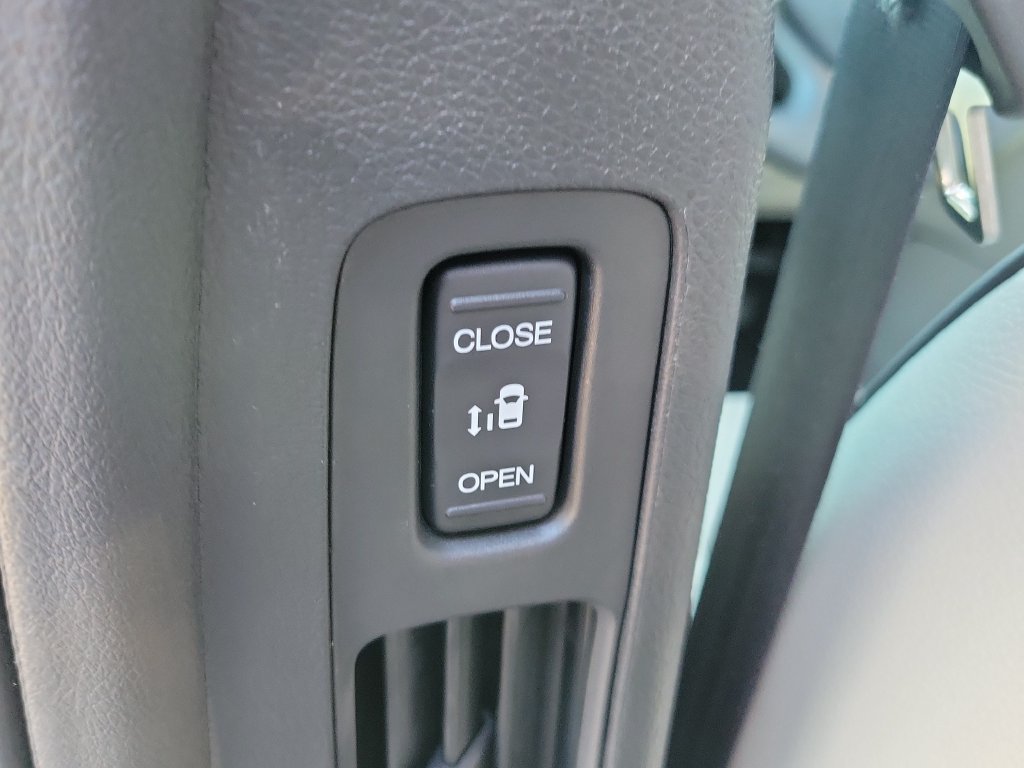 Certified 2026 Honda Odyssey Touring image 18